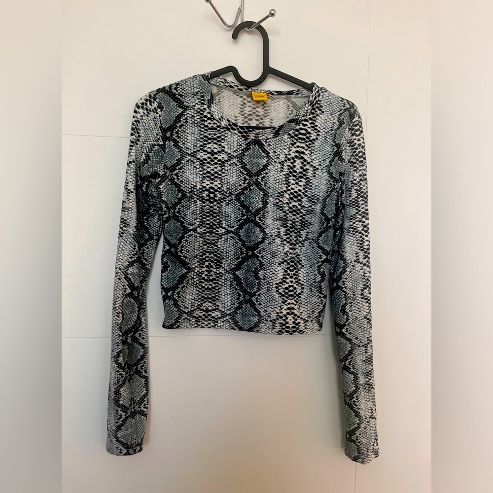 Snakeskin print crop top
